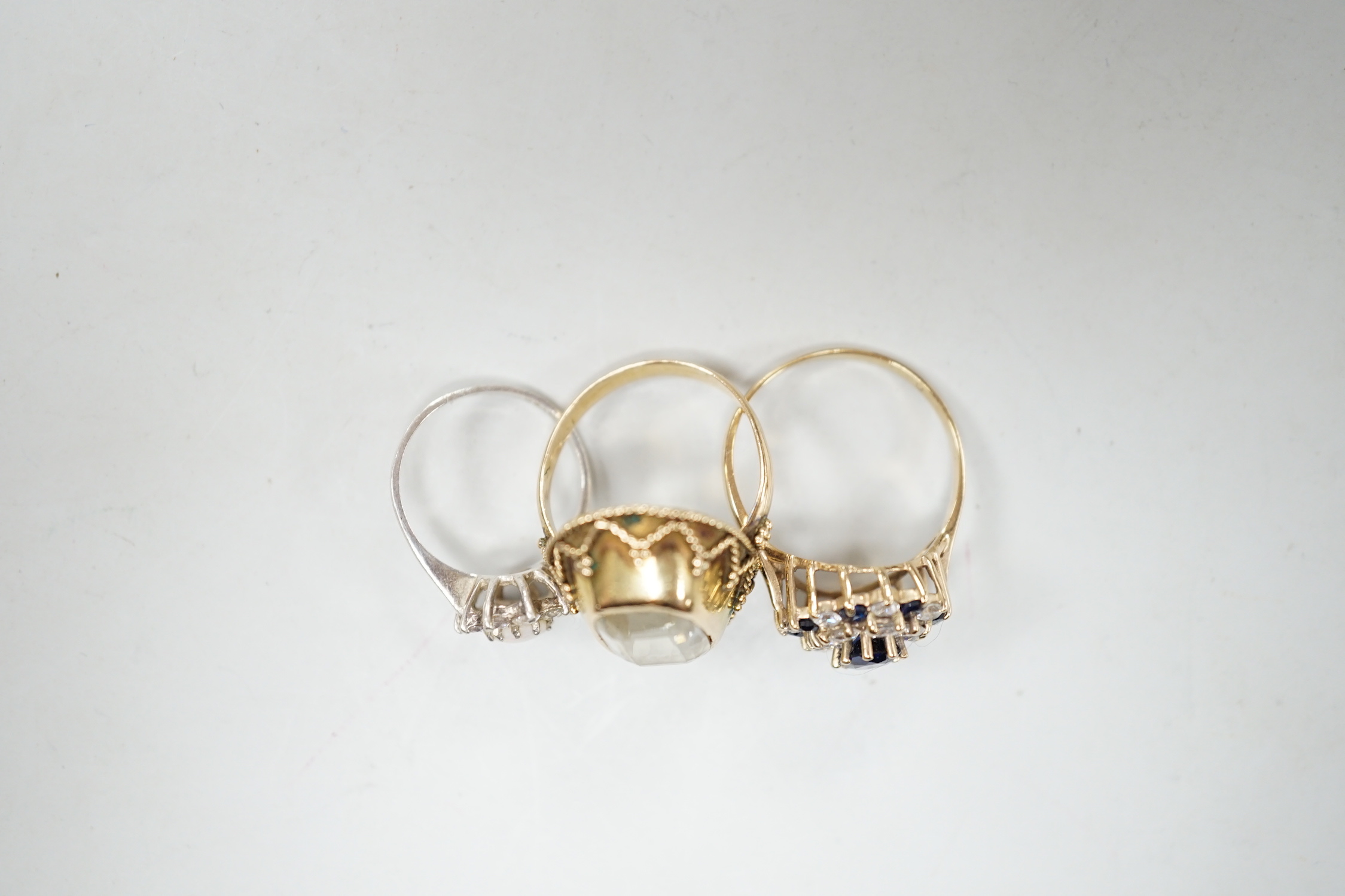 Three assorted rings, including gem set stamped 18c.